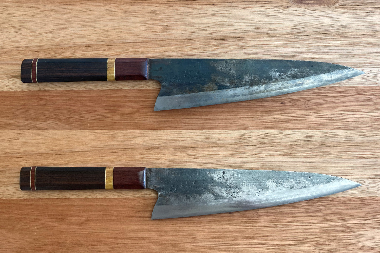NINJA KITCHEN KNIFE BLOCK HOLDER FIZ (one knife missing)